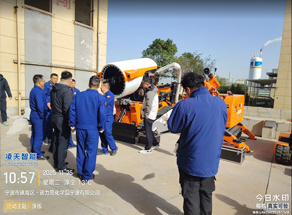 1764136947897757.jpg 排煙機(jī)器人.jpg